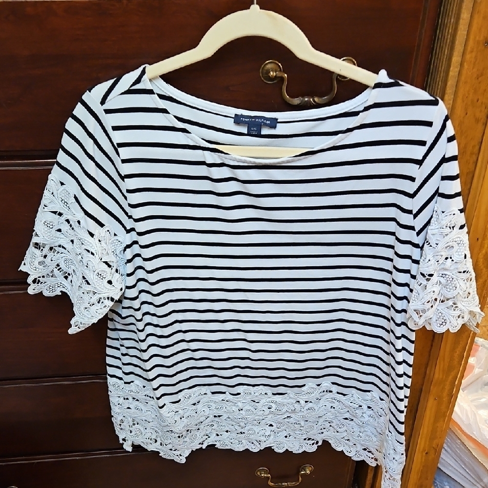 Tommy Hilfiger Black and White Cropped Embellished Blouse